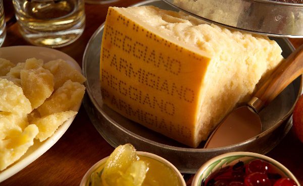 Vendere Parmigiano Reggiano e Formaggi Tipici Online [Esempio]